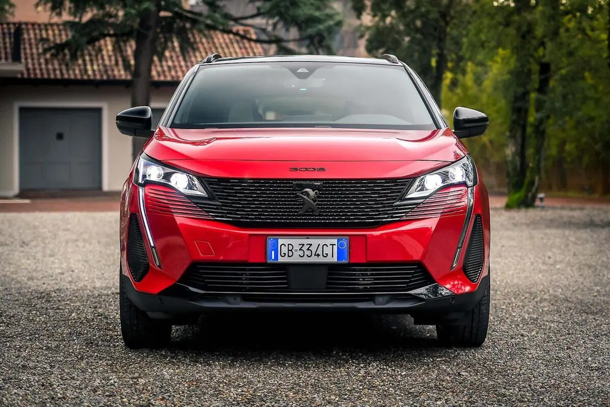 Peugeot 3008 2021, Hybrid4: primo test del SUV Plugin integrale da 59 Km EV (10)