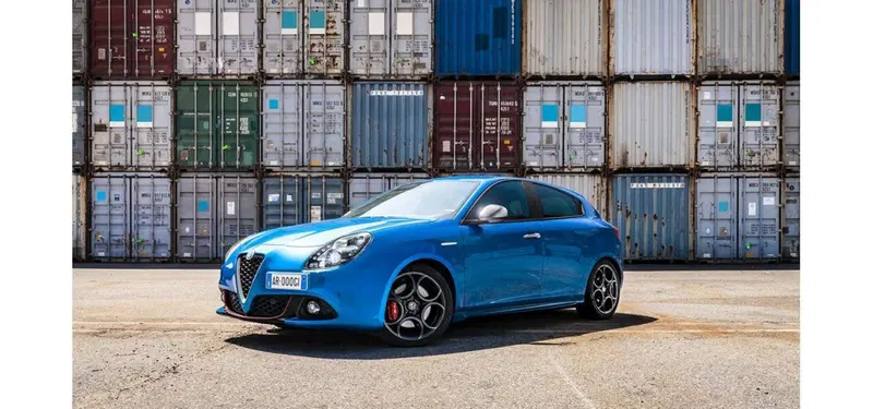 Addio Alfa Romeo Giulietta (940): non mancherai ai puristi del Biscione ma sei stata un&rsquo;ottima auto FCA [video Uma Thurman]