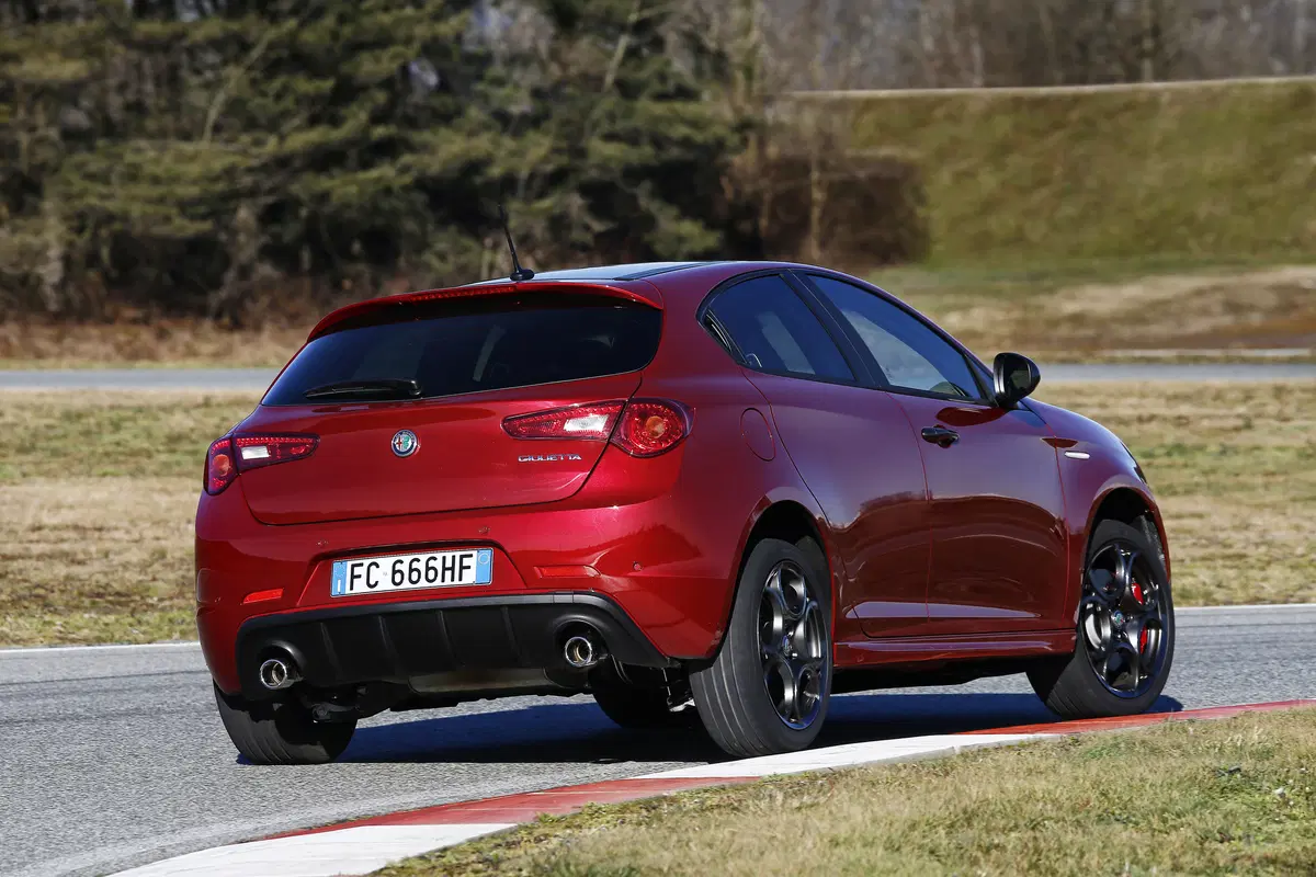 Alfa Romeo Giulietta restyling (6)