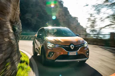 Renault Captur: non un solo motore... ma tre! [Video]