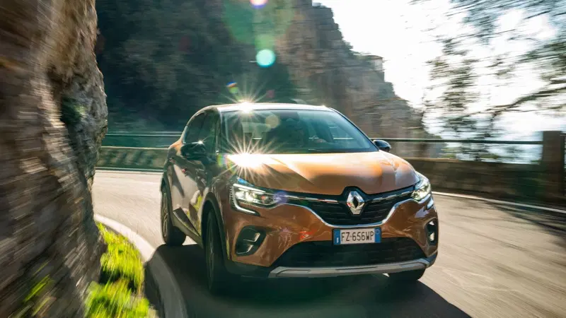 Renault Captur: non un solo motore... ma tre! [Video]