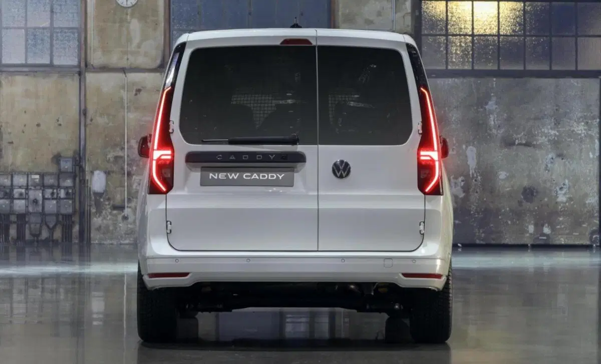 Volkswagen Caddy 2.0 TDI 122 CV Style (5)