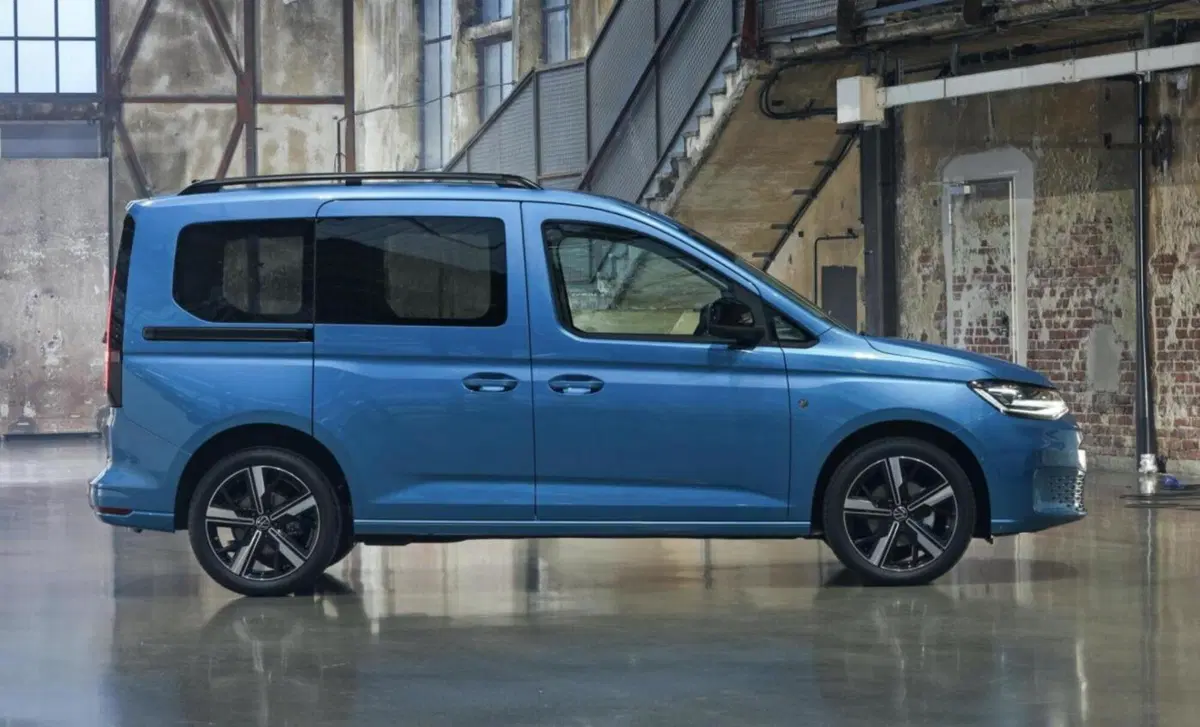 Volkswagen Caddy 2.0 TDI 122 CV Style (9)