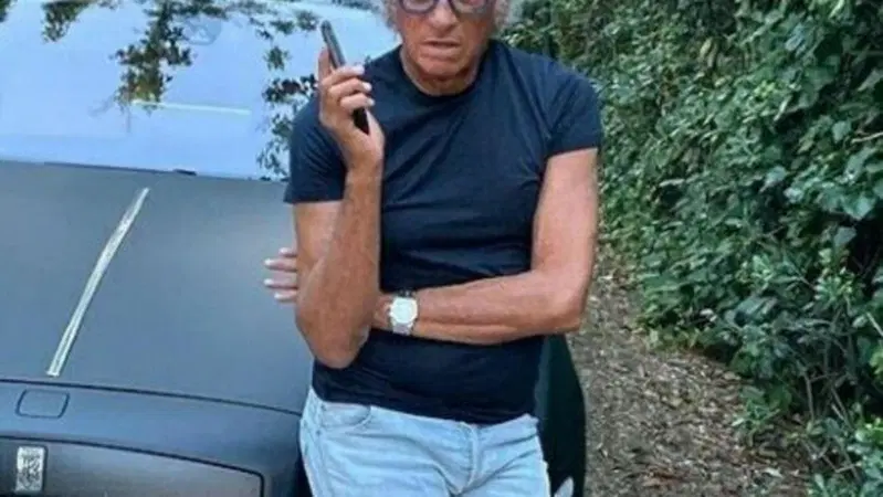 Il "sosia" di Briatore si scusa: &laquo;Sono io che ho bloccato Milano con la Rolls Royce&raquo;