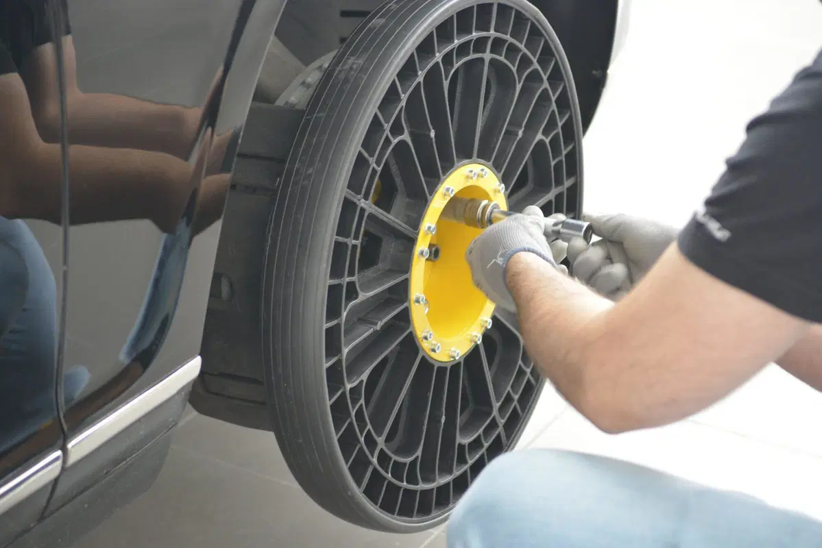 Spostare l’auto senza una o più ruote? Con Jackwheels X22 “è un attimo” (5)