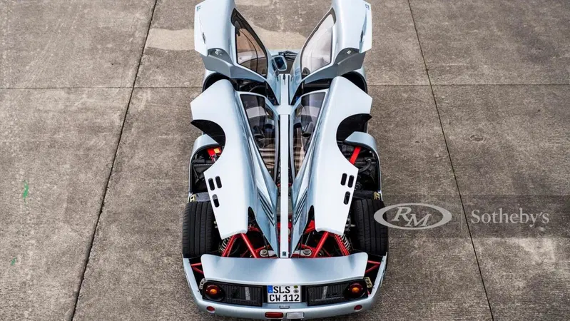 All'asta da Sotheby's una Isdera Commendatore: pezzo unico! [FOTOGALLERY]