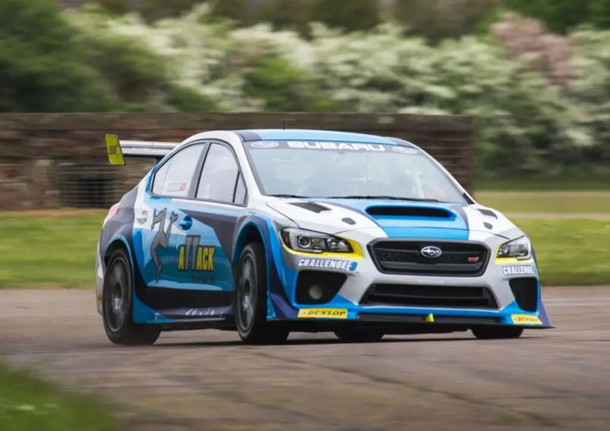 Subaru WRX STi, &egrave; record al TT 2016