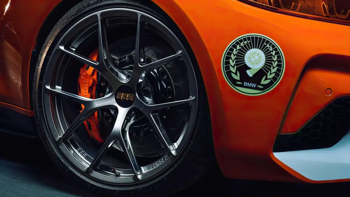 BMW M2 CSL: ecco la versione 'ufficiosa' mai realizzata da BMW (3)