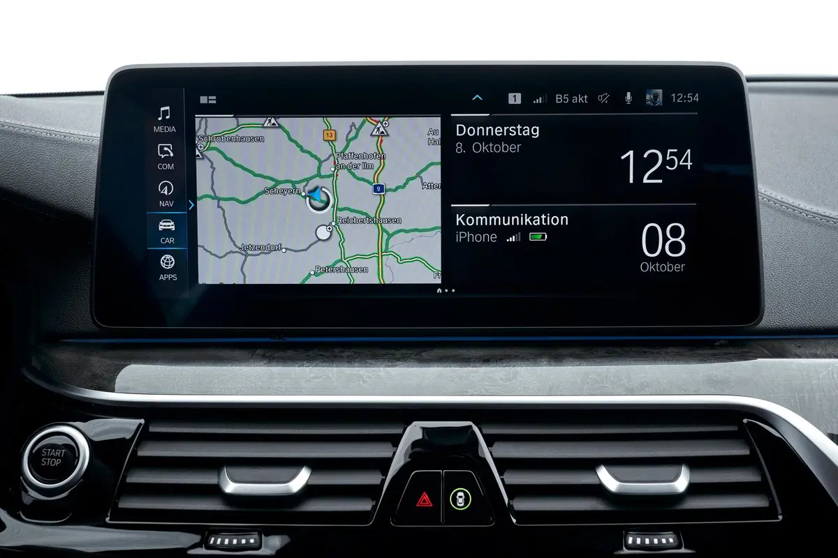 BMW 530e (2)