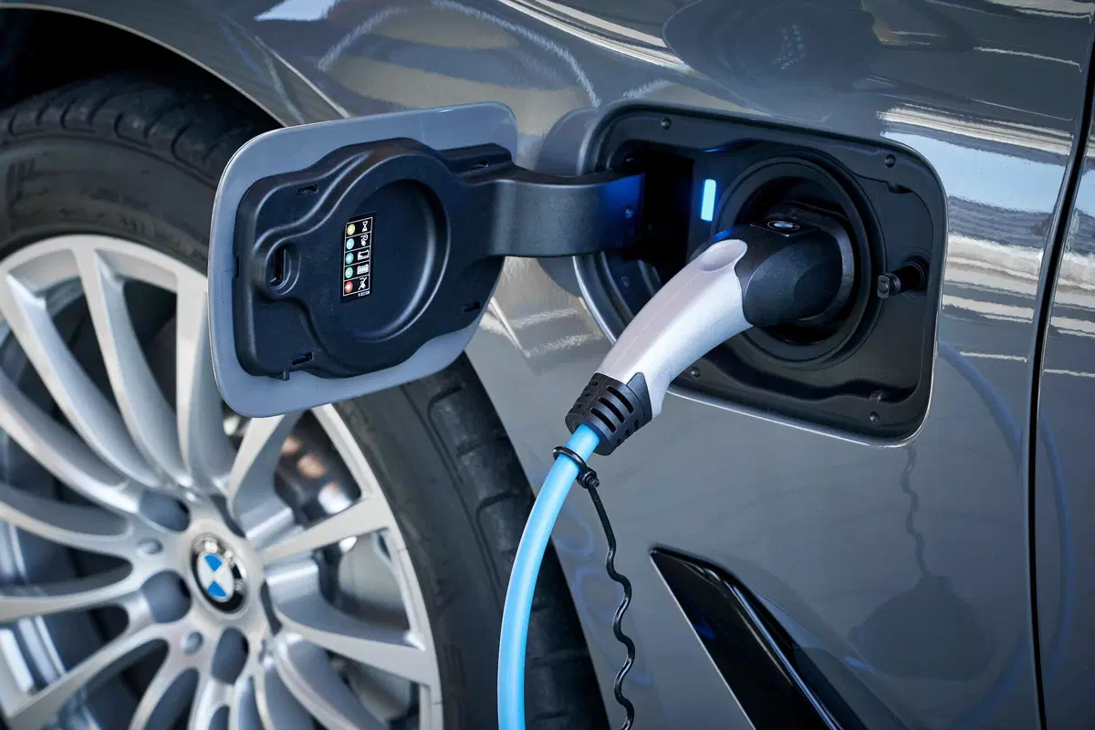 BMW 530e (7)