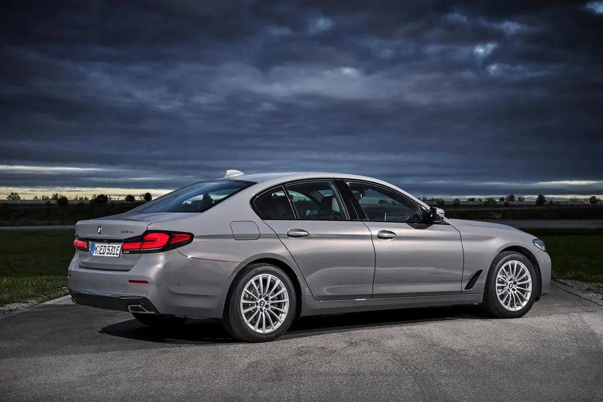 BMW 530e (9)