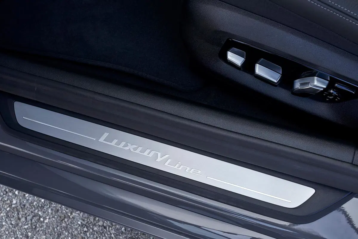 BMW 530e (10)