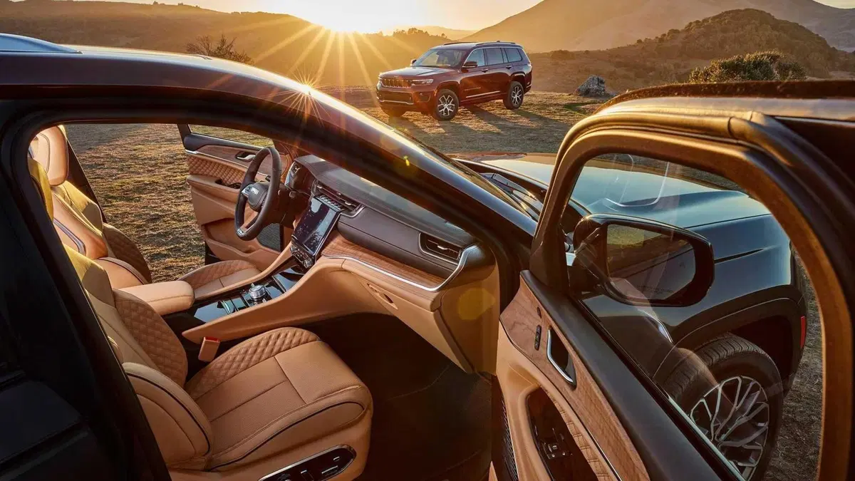 Jeep Grand Cherokee L, svelata la sette posti (12)