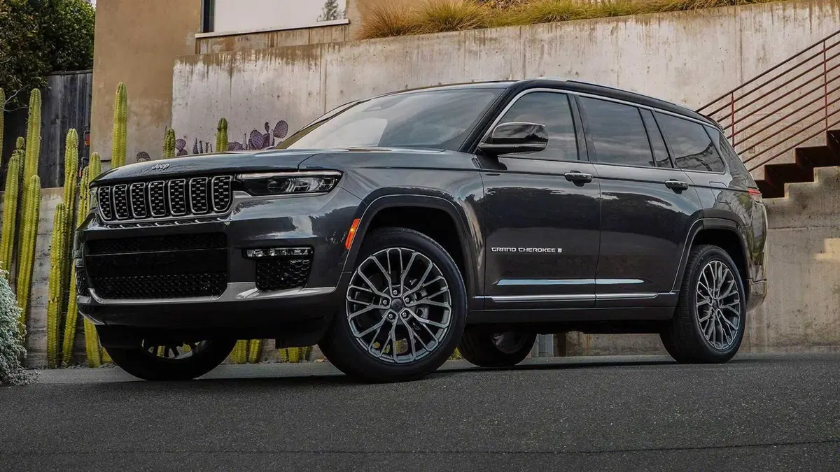 Jeep Grand Cherokee L, svelata la sette posti (14)