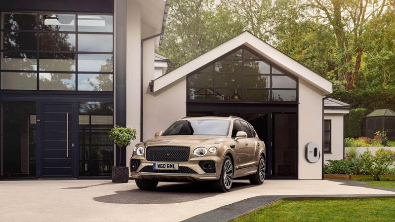 Facelift MY21 anche per la Bentley Bentayga V6 Hybrid