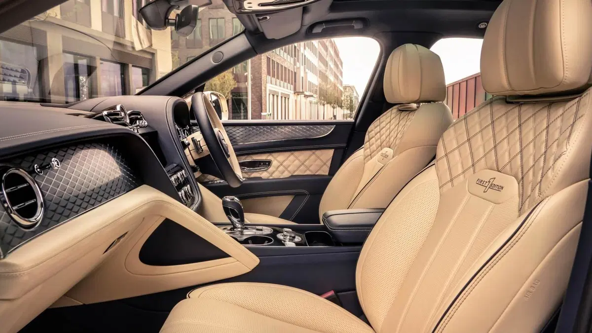 Facelift MY21 anche per la Bentley Bentayga V6 Hybrid (4)