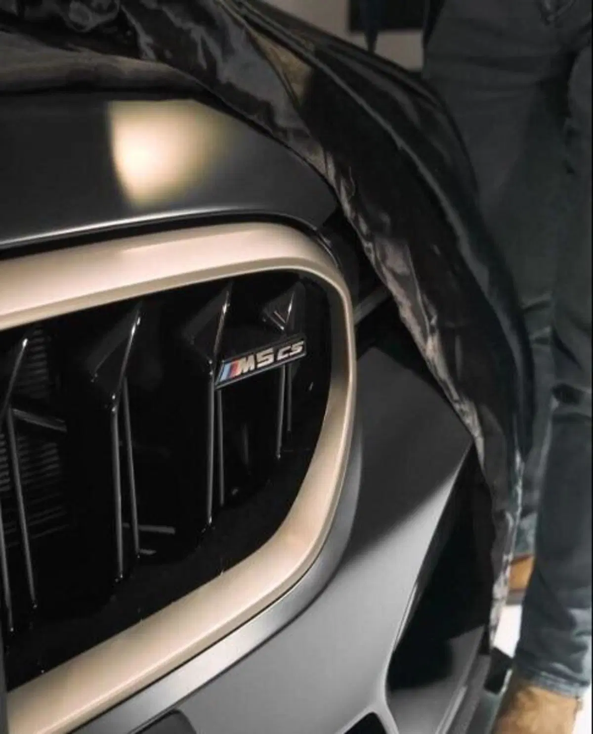 La nuova berlina sportiva dell'elica: BMW M5 CS [635CV alleggerita]