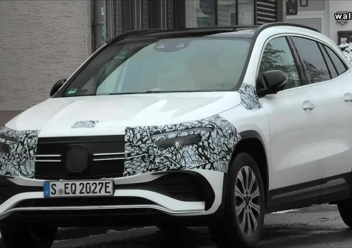 Nuova Mercedes EQA, -10: ecco il Crossover "quasi pronto" [GLA elettrico]