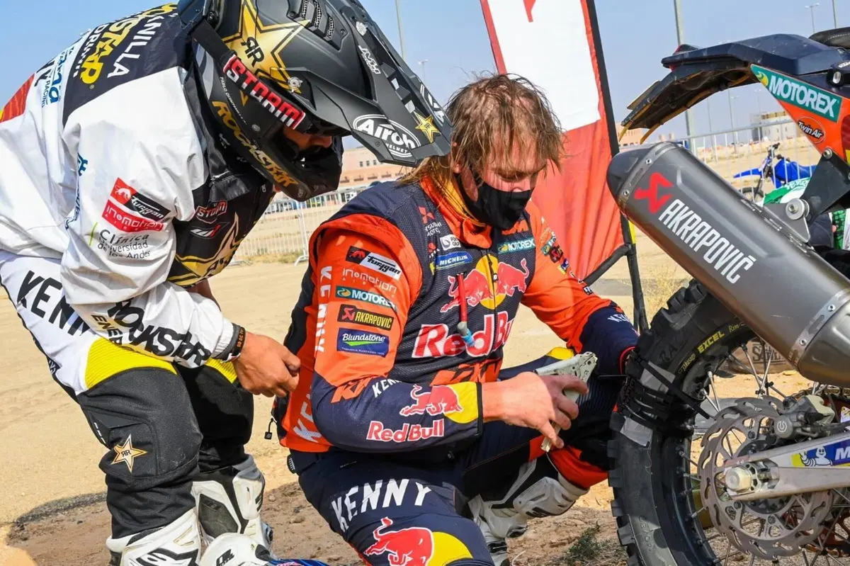 Dakar 2021. 8a Tappa. Vincono Cornejo, Honda, e Al Attiyah, Toyota. Leadership immutate (13)
