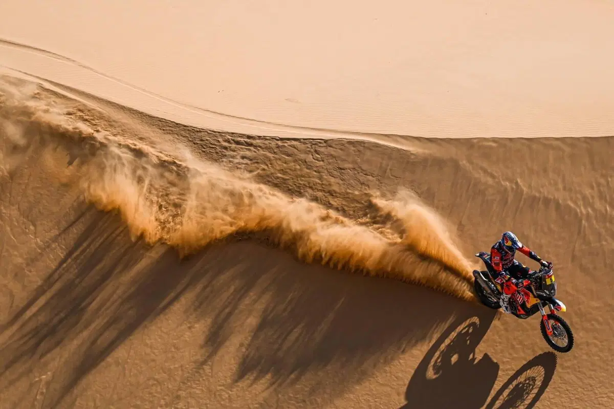 Dakar 2021. 8a Tappa. Vincono Cornejo, Honda, e Al Attiyah, Toyota. Leadership immutate (19)