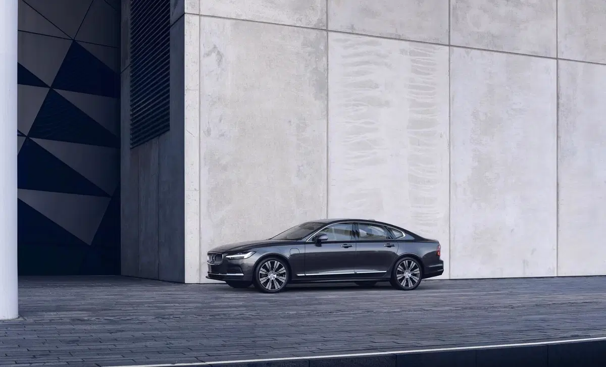Volvo S90 2.0 b5 Core awd auto (6)