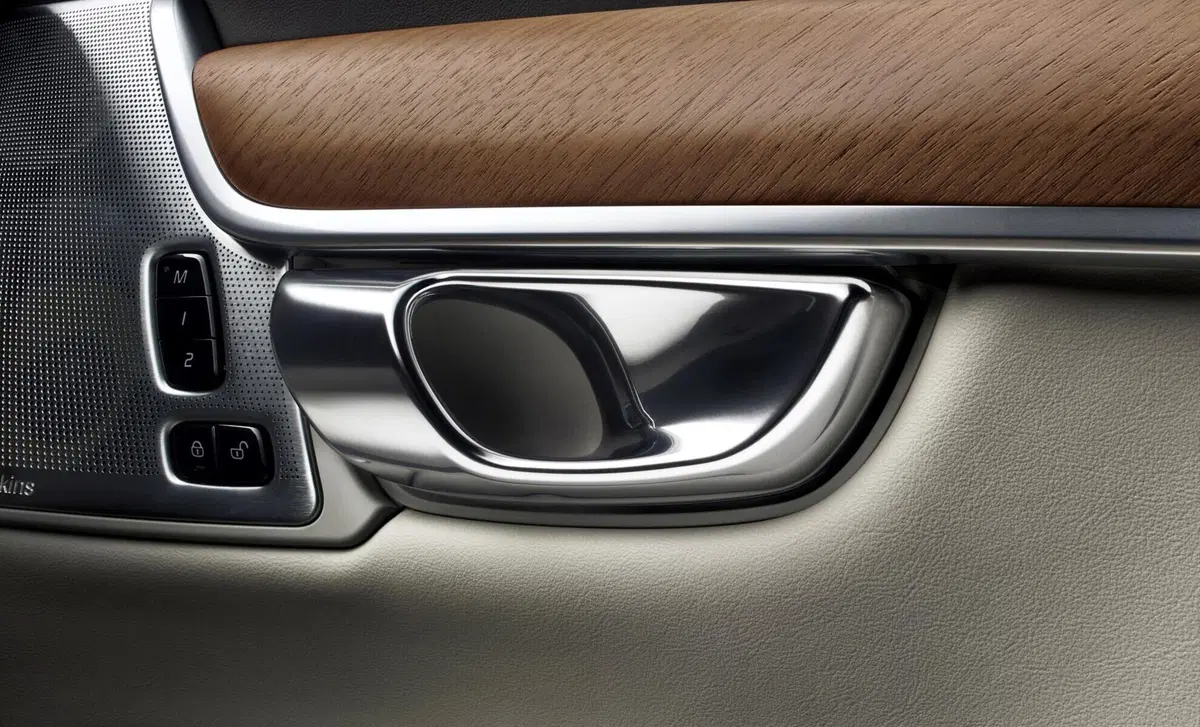 Volvo S90 2.0 b5 Core awd auto (9)