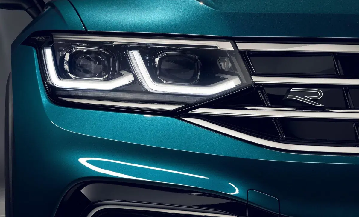 Volkswagen Tiguan (2017-23) (18)
