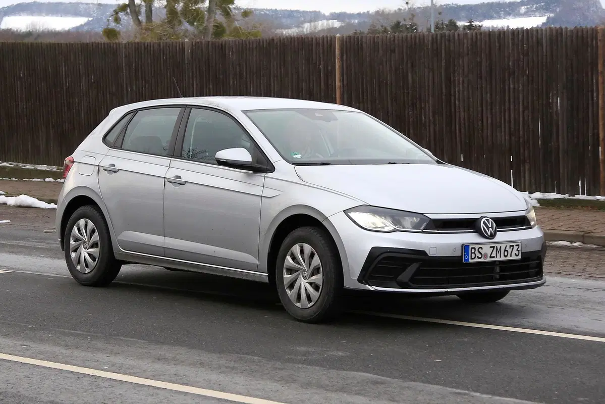 Volkswagen Polo restyling, le foto spia (19)