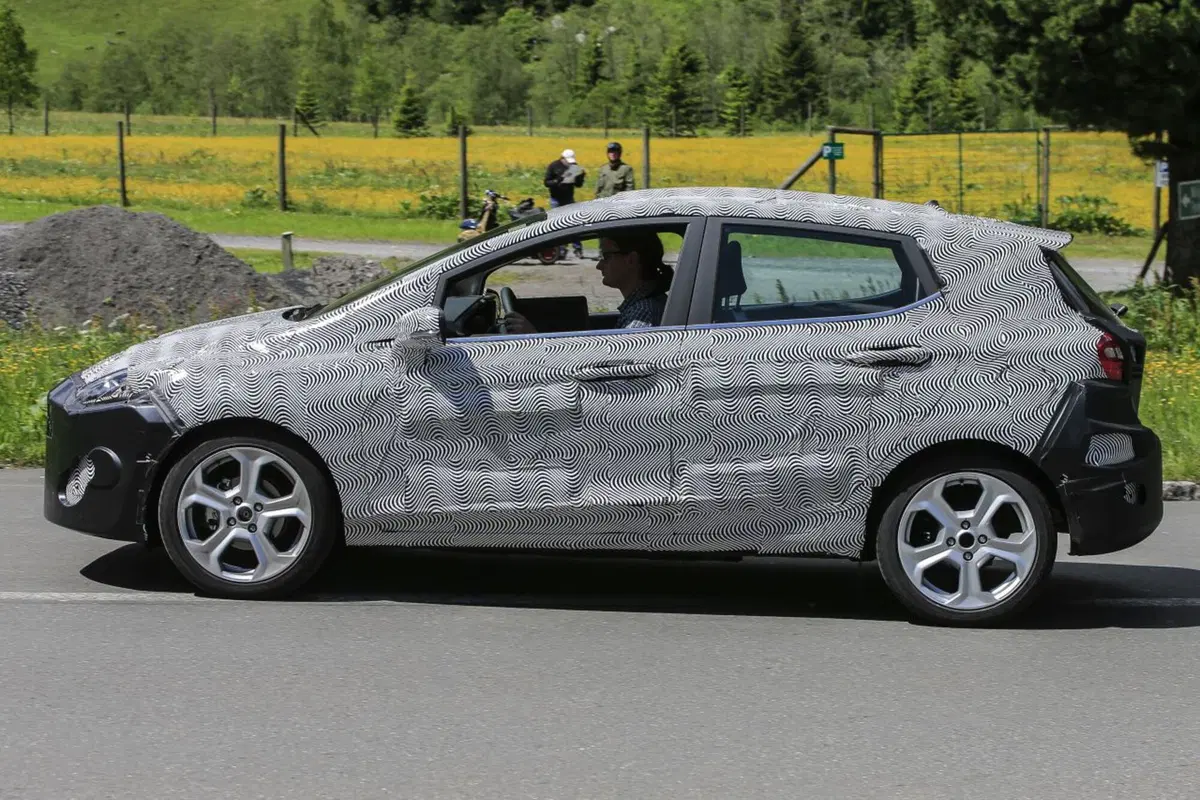 Ford Fiesta, gli scatti rubati della settima generazione (7)