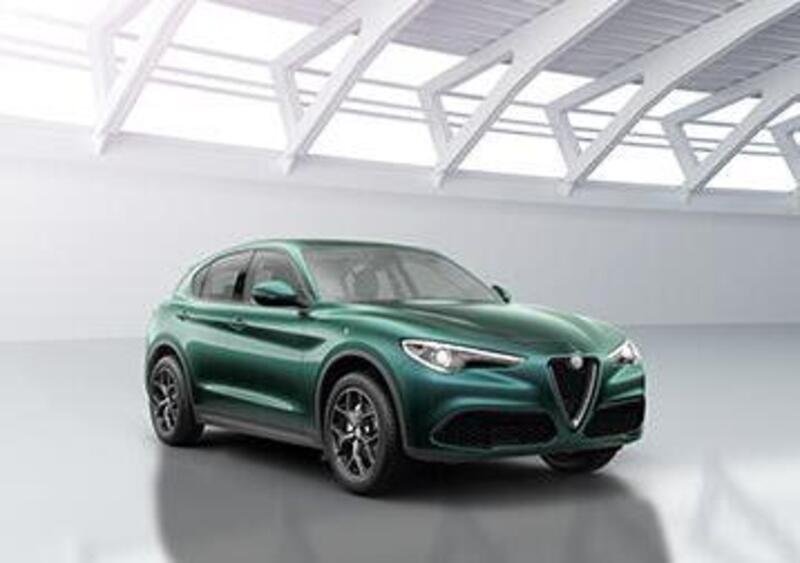Offerta Alfa Romeo Stelvio 2021: noleggio scontato a 349 &euro; (incontro piloti F1 incluso)