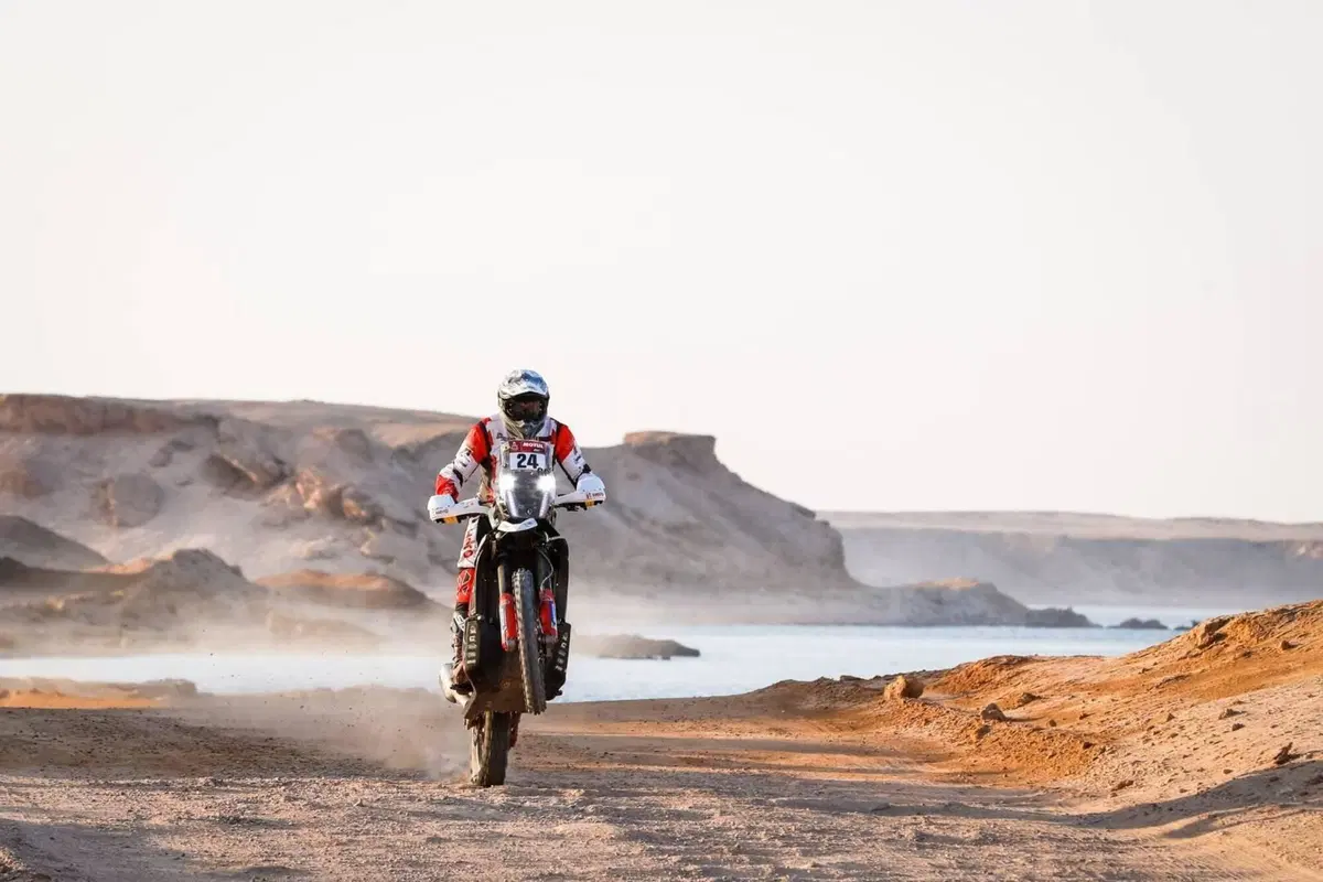 Dakar 2021. 10a Tappa. Coenejo Out, in testa “K” Benavides, Honda. Peterhansel, Mini, intoccabile (7)