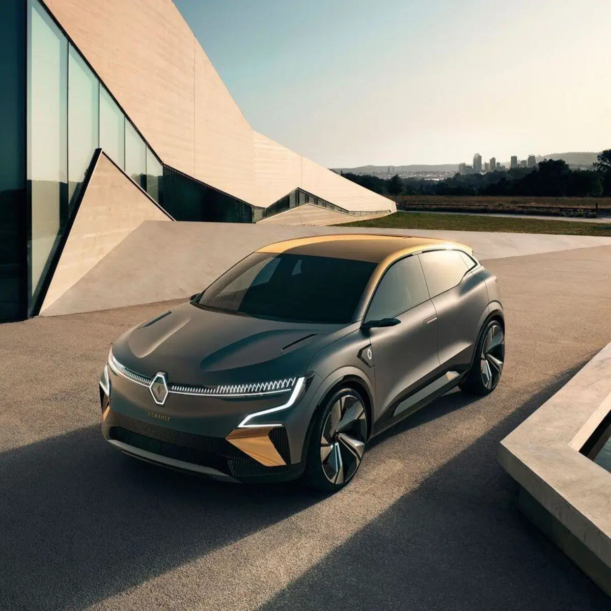 De Meo lancia la Renaulution: i nuovi piani Renault, Dacia, Alpine e Lada (6)