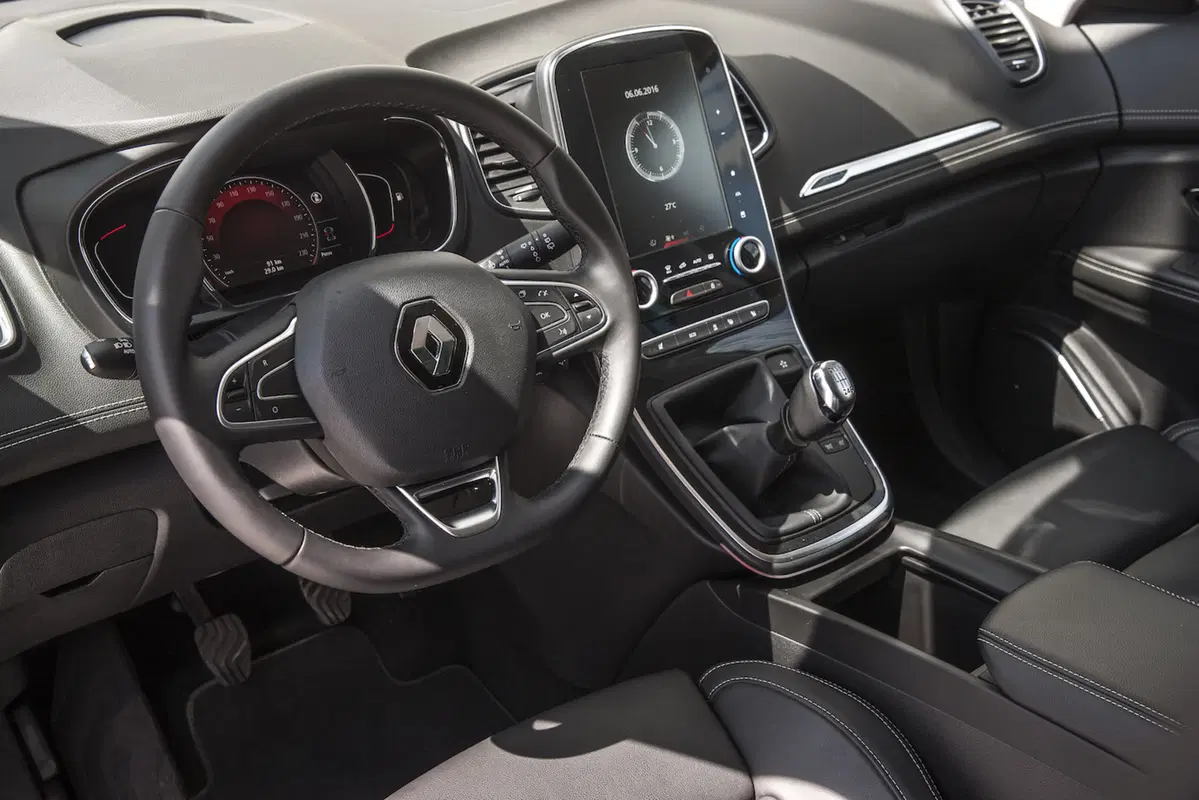 Nuova Renault Scénic: grandeur obligatoire (7)