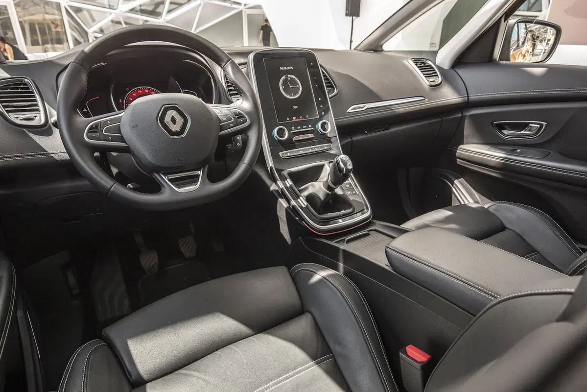 Nuova Renault Scénic: grandeur obligatoire (11)