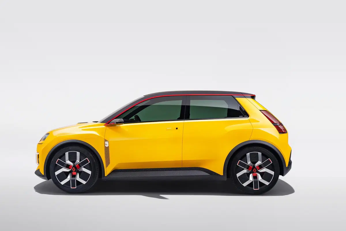 Torna la mitica Renault 5: sarà elettrica per rilanciare la Nouvelle Vague (3)