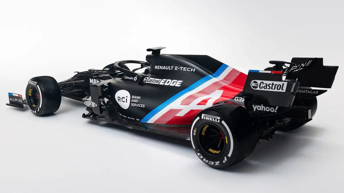 Formula 1, l'Alpine mostra una livrea invernale (5)