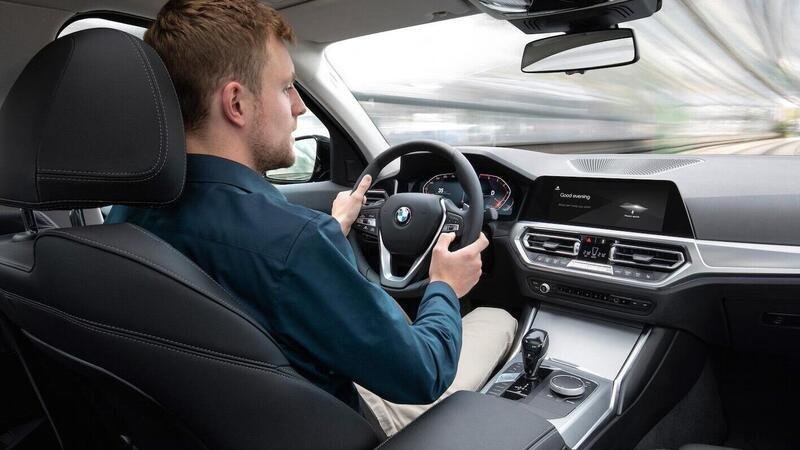 Al CES, BMW mostra il display del futuro
