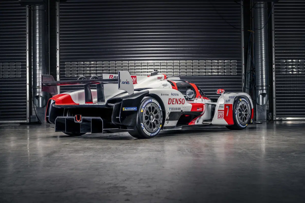 WEC: Toyota svela la GR010, l'hypercar per l'assalto a Le Mans (5)