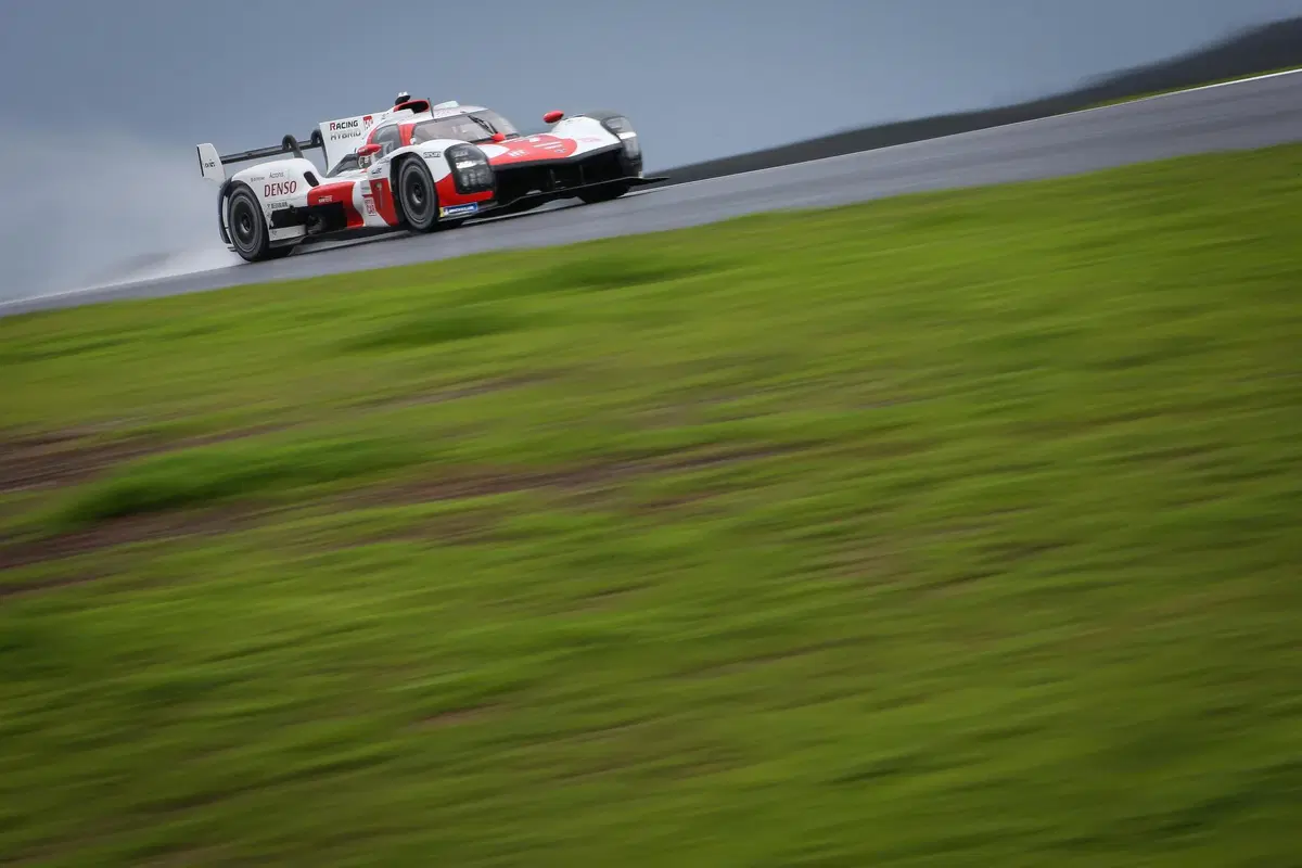 WEC: Toyota svela la GR010, l'hypercar per l'assalto a Le Mans (13)