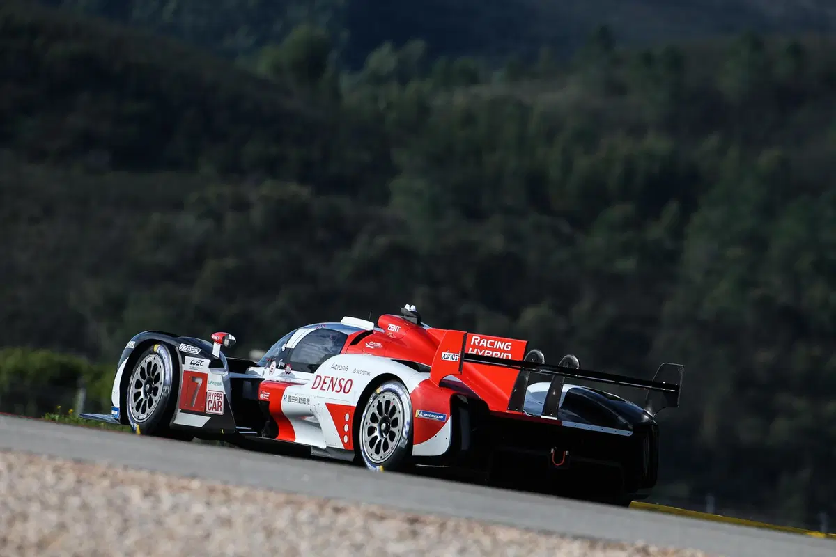 WEC: Toyota svela la GR010, l'hypercar per l'assalto a Le Mans (24)