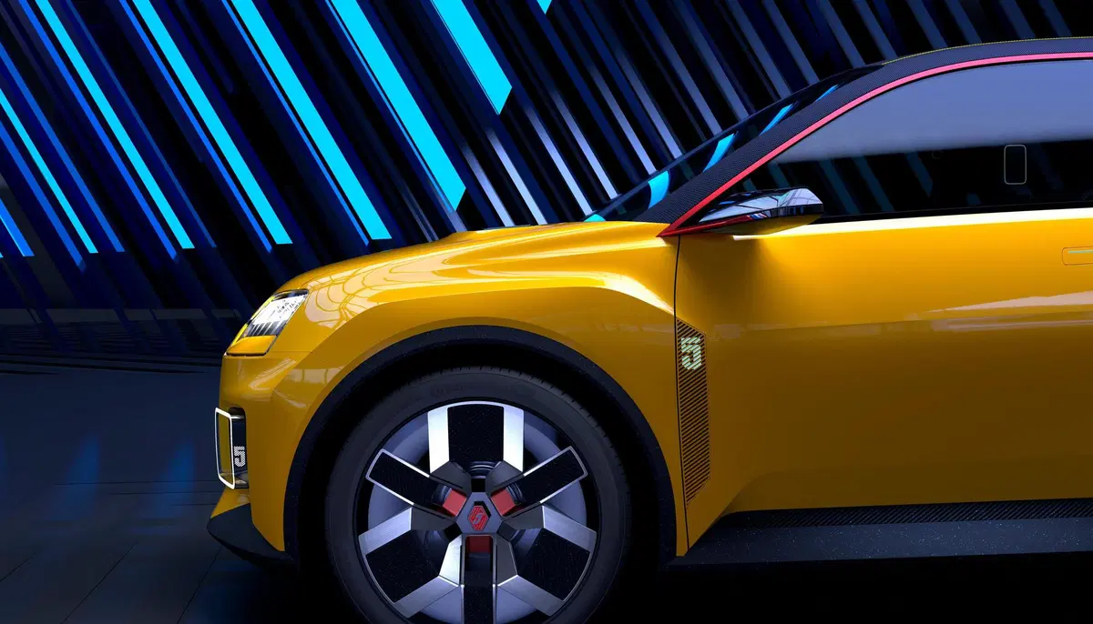 Torna la Renault 5: sarà elettrica (10)