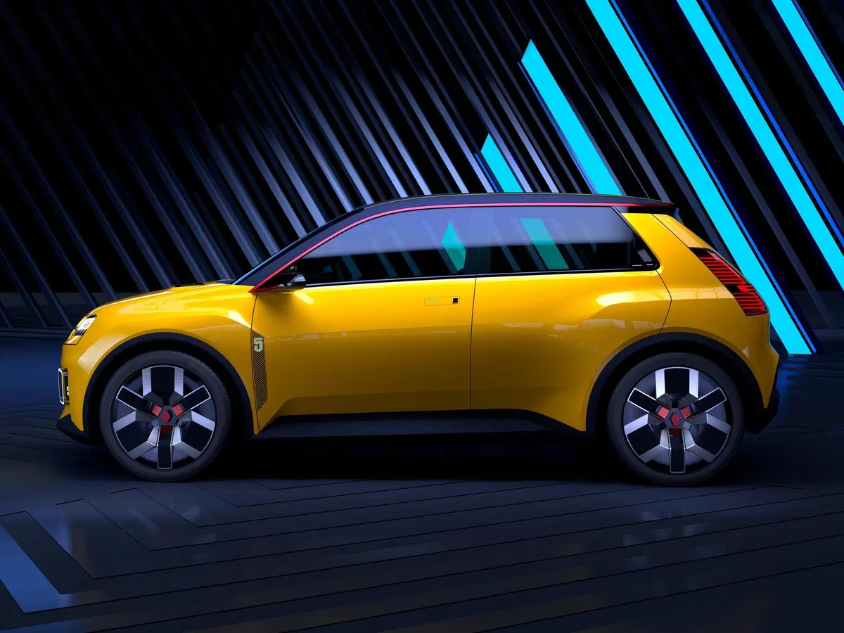 Torna la Renault 5: sarà elettrica (13)