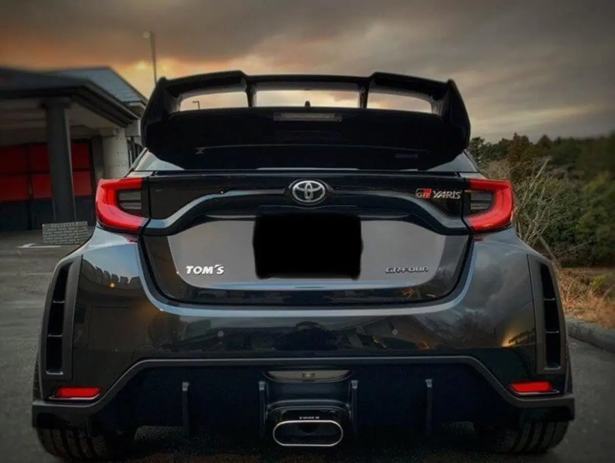 Toyota Yaris GR Four WIDEBODY by Tom's: cos&igrave; &egrave; ancora pi&ugrave; cattiva