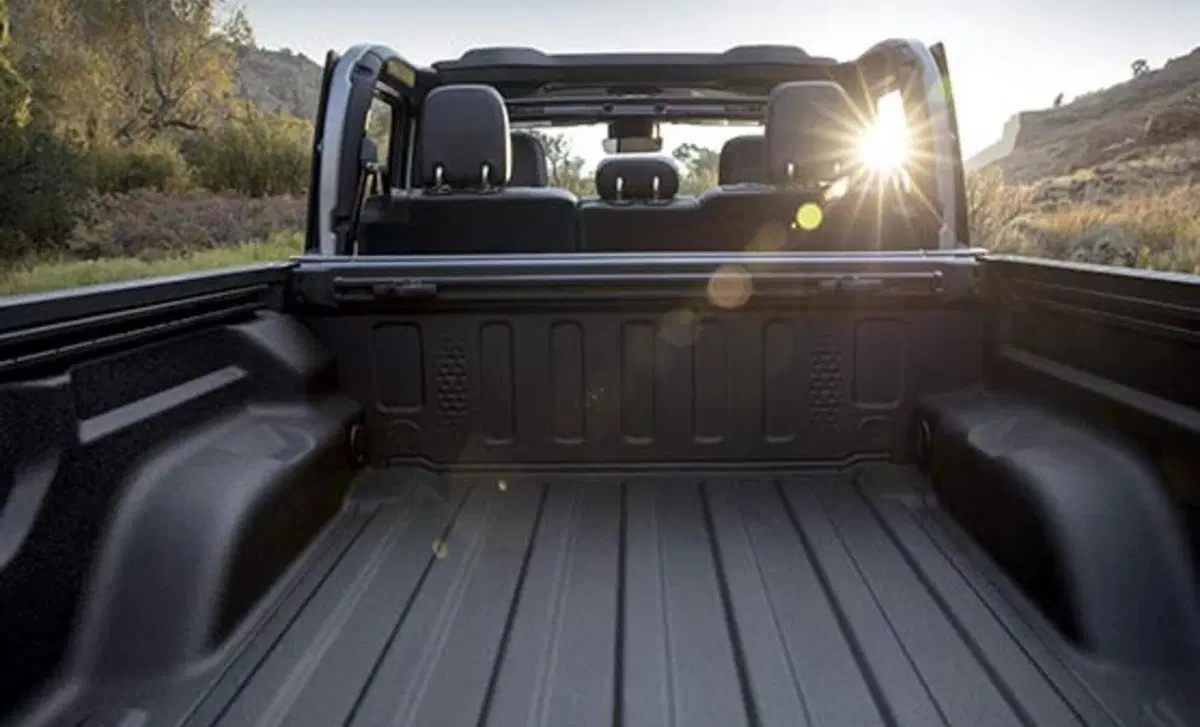 Jeep Gladiator 3.0 Diesel V6 Overland (14)