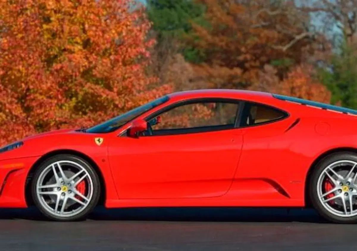 Venduta all&rsquo;asta la Ferrari di Donald Trump, ma niente cifre record