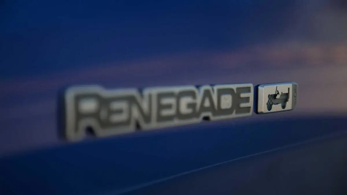 Jeep Renegade, arriva la 80th Anniversary (5)
