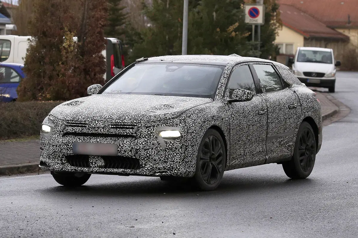 Citroen C5, le foto spia (5)