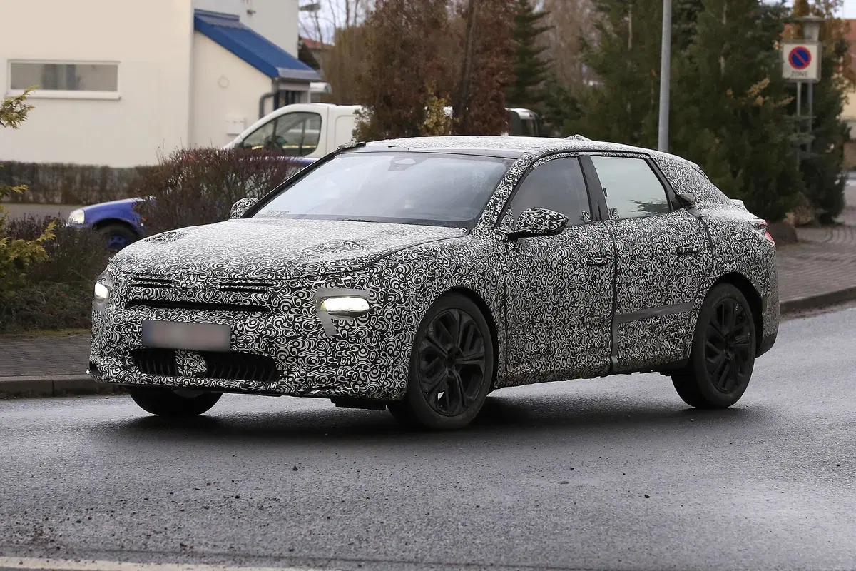Citroen C5, le foto spia (6)