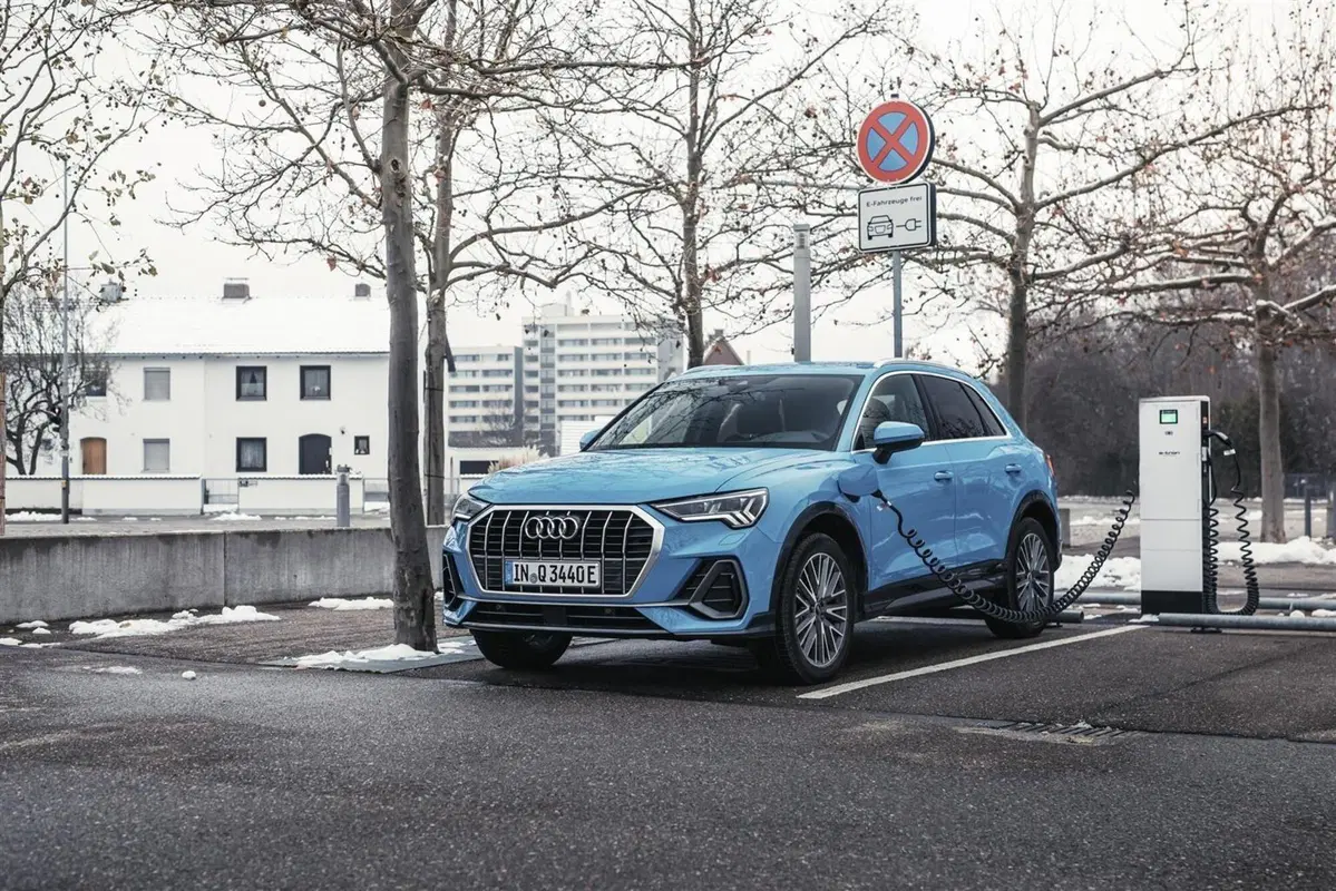 Audi Q3 e Q3 Sportback plug-in hybrid, si parte da 47.900 euro (10)