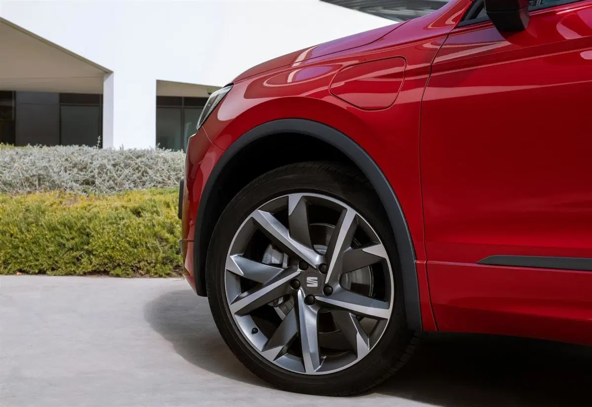 Seat Tarraco e-Hybrid, i prezzi in Italia. Si parte da 44.600 euro (5)